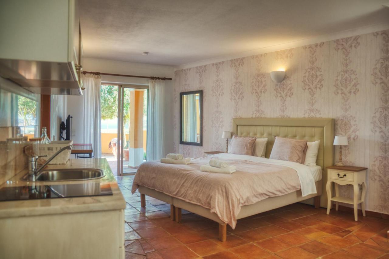 Moonshine Guest House With Private Studios And Private Cottage Lagos Bagian luar foto
