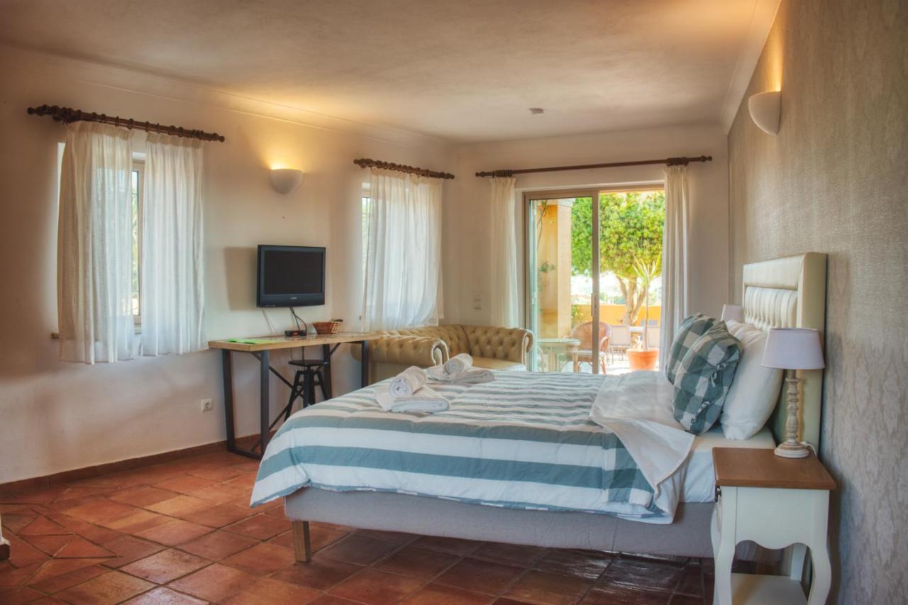 Moonshine Guest House With Private Studios And Private Cottage Lagos Bagian luar foto