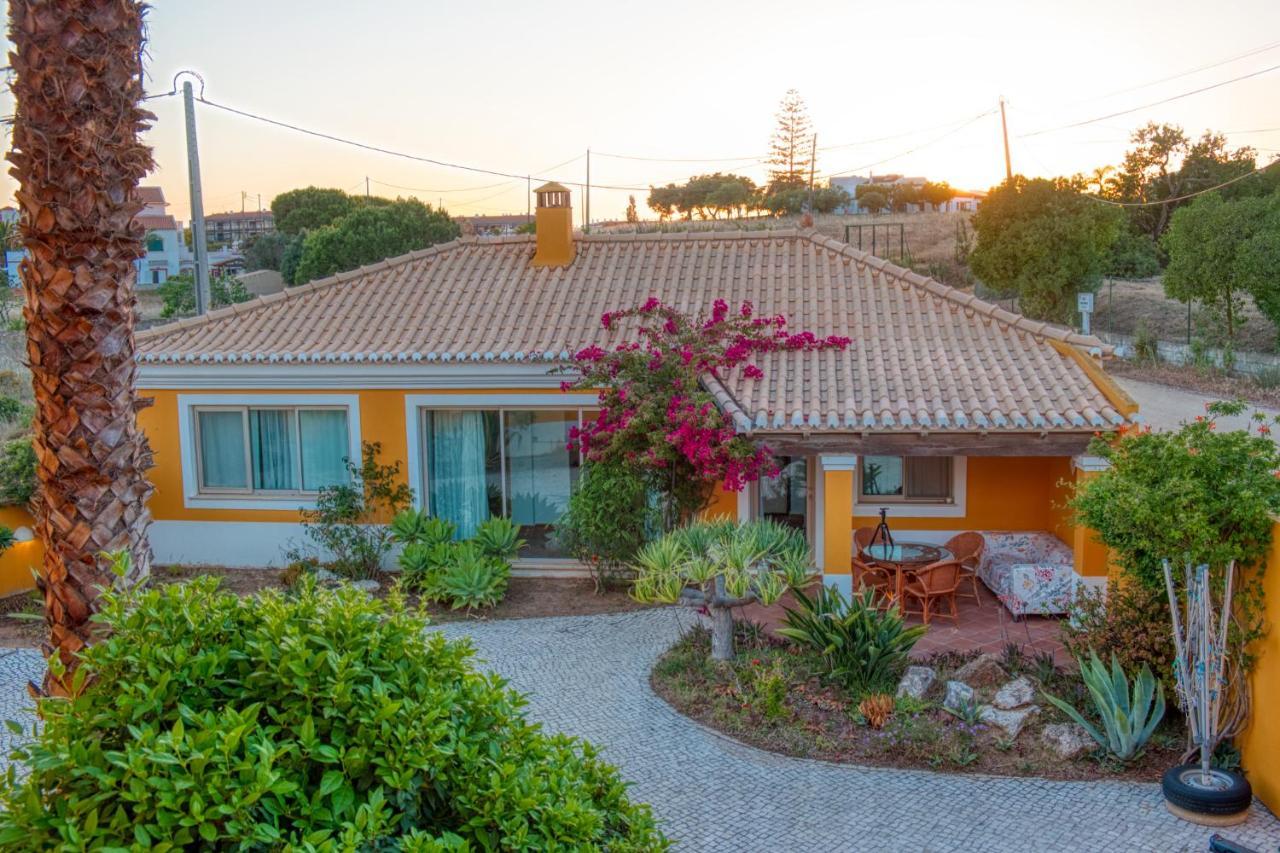 Moonshine Guest House With Private Studios And Private Cottage Lagos Bagian luar foto