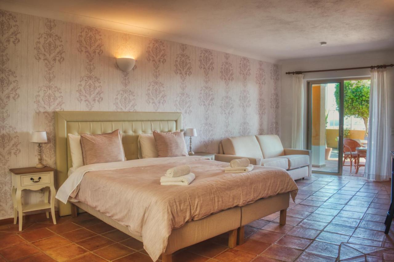 Moonshine Guest House With Private Studios And Private Cottage Lagos Bagian luar foto