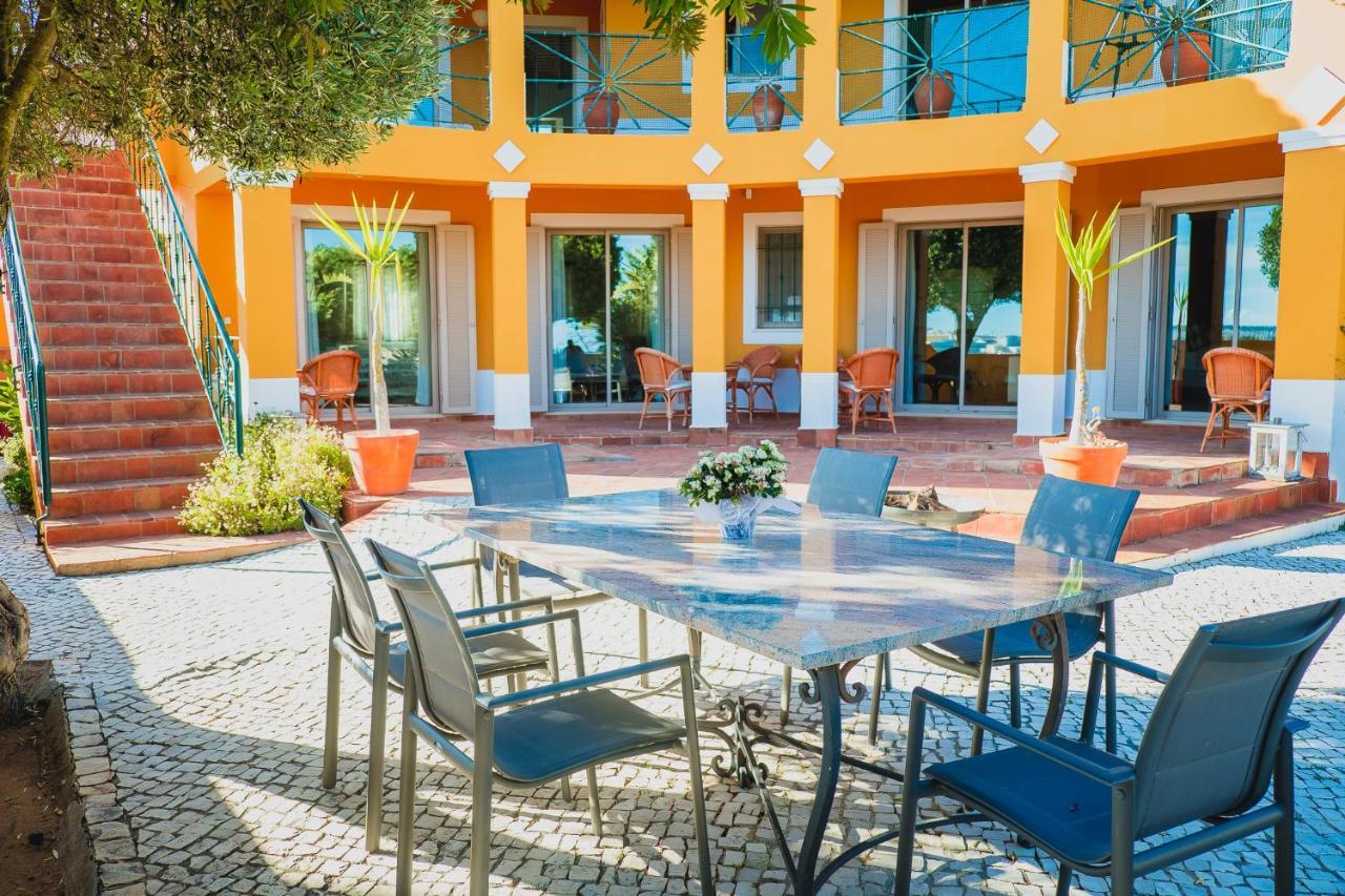 Moonshine Guest House With Private Studios And Private Cottage Lagos Bagian luar foto