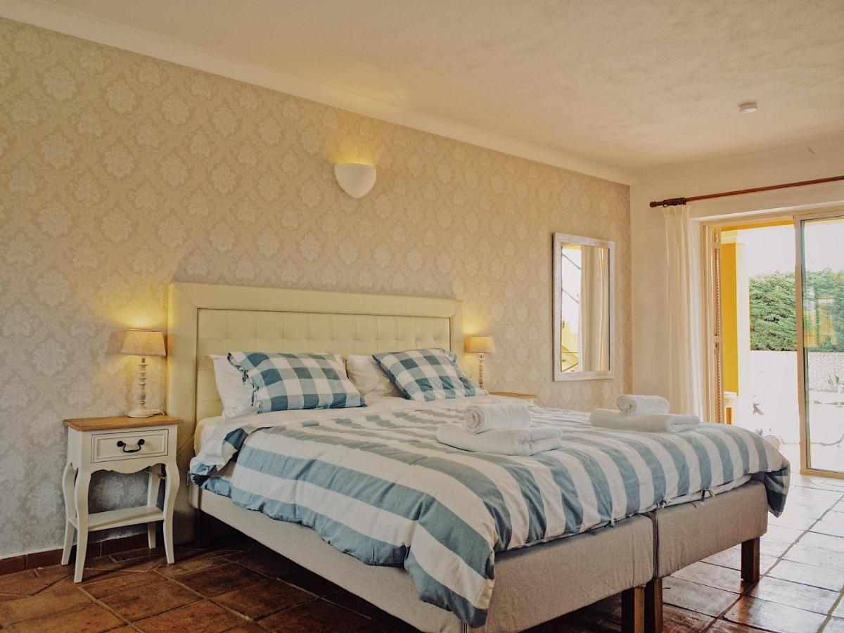 Moonshine Guest House With Private Studios And Private Cottage Lagos Bagian luar foto