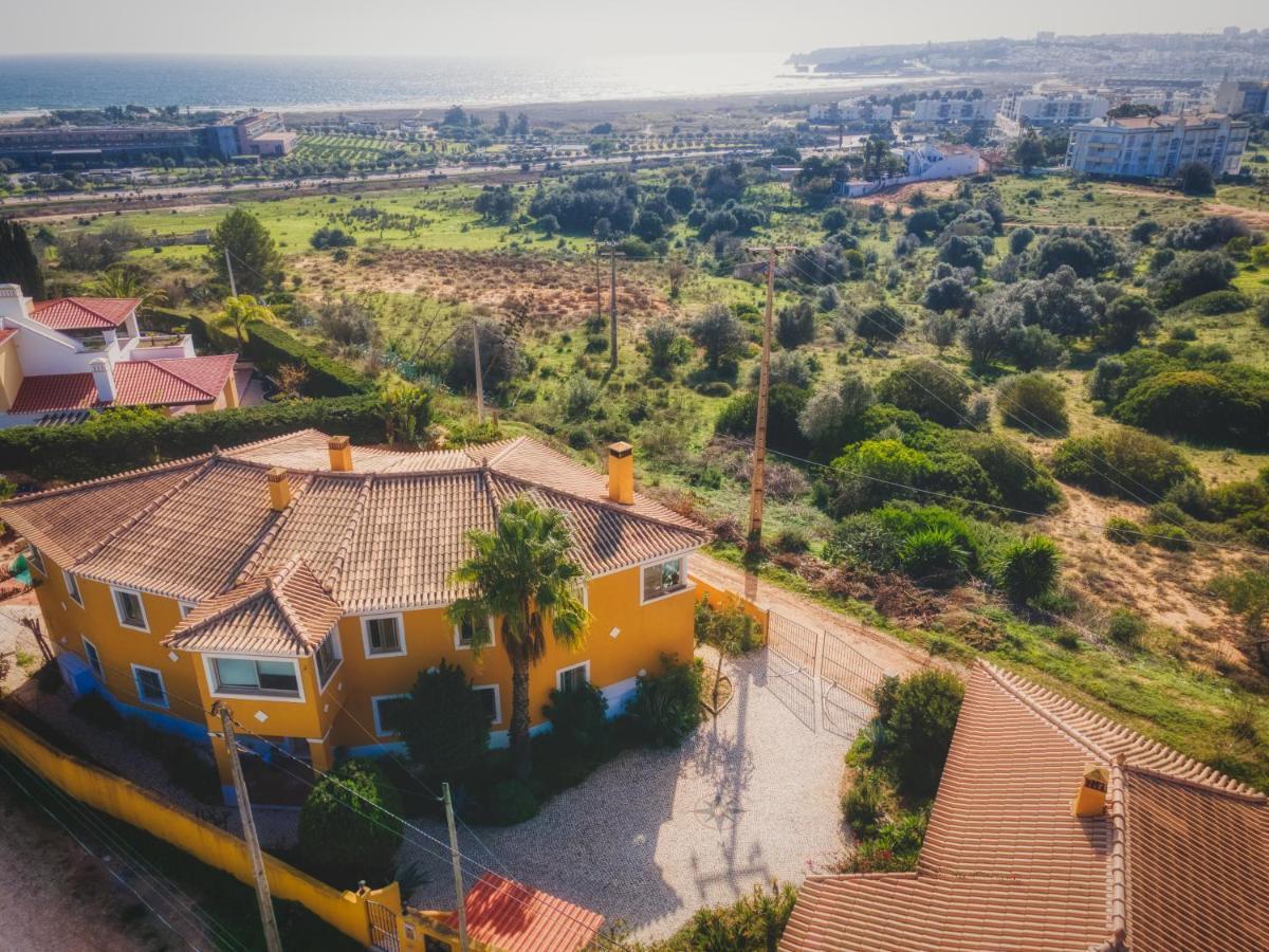 Moonshine Guest House With Private Studios And Private Cottage Lagos Bagian luar foto